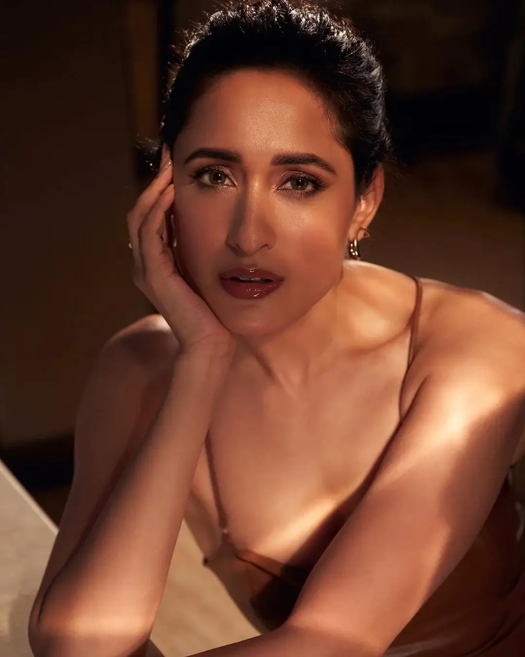 Pragya Jaiswal Stunning Looks In Long Sleeveless Maroon Gown